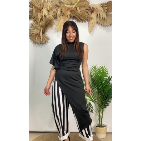 Camiseta asimétrica