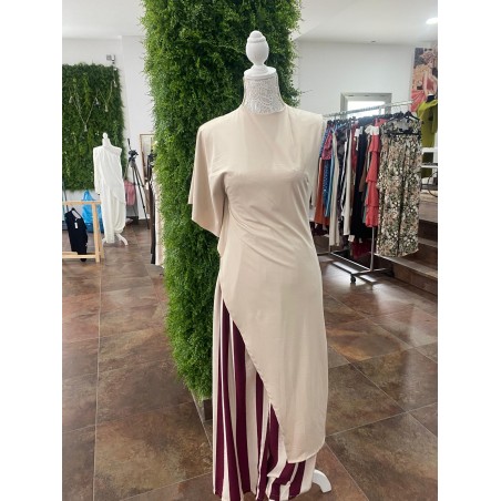 Camiseta asimétrica beige