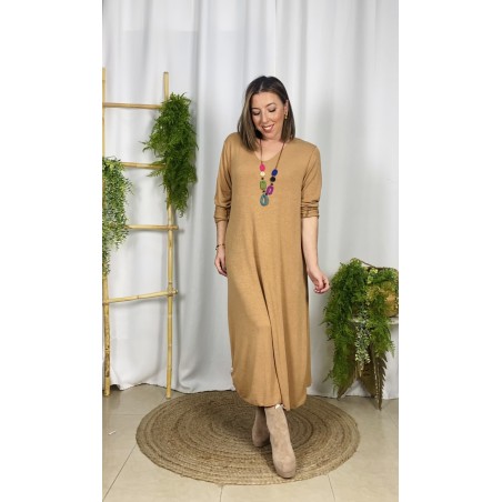 Vestido collar camel